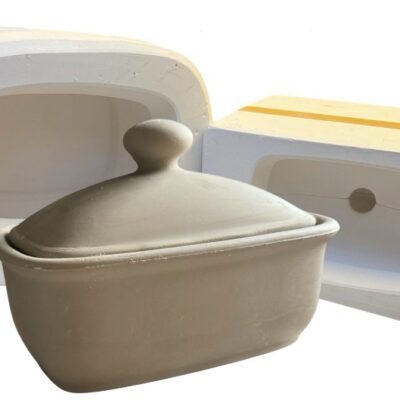 Butter or cheese dish with lid home style